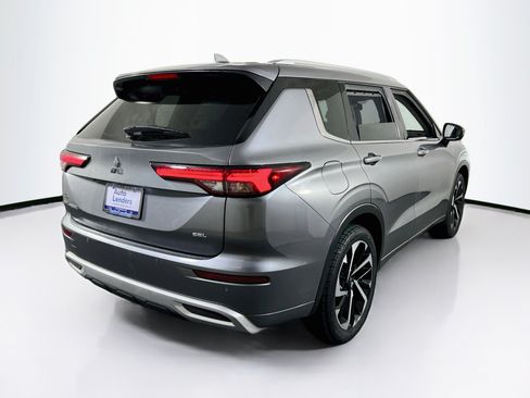 Used 2023 Mitsubishi Outlander SEL AWD/4WD image 5