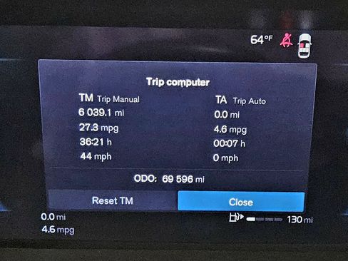 Used 2023 Volvo XC60 B5 Plus image 10