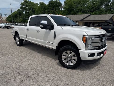 Used 2018 Ford F350 Platinum w/ Platinum Ultimate Package AWD/4WD image 10