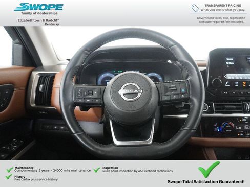 Used 2024 Nissan Pathfinder Platinum AWD/4WD image 17