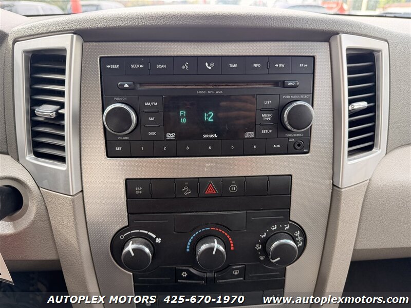Used 2008 Jeep Grand Cherokee Laredo AWD/4WD image 12