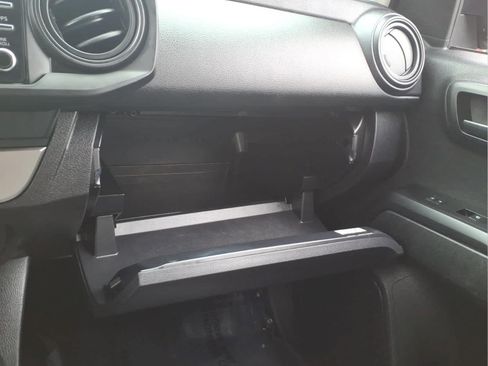 Used 2022 Toyota Tacoma SR RWD image 27