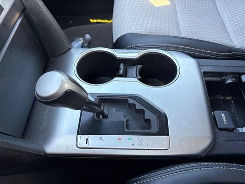 Used 2014 Toyota Camry SE FWD image 24