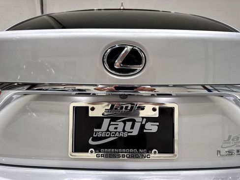 Used 2018 Lexus LS 500 w/ Accessory Package (Z1) RWD image 81