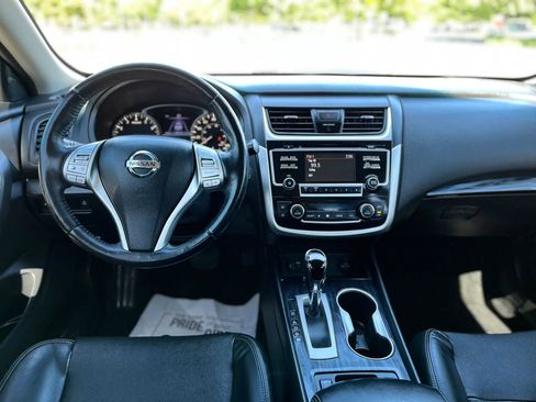 Used 2018 Nissan Altima 2.5 SL FWD image 13