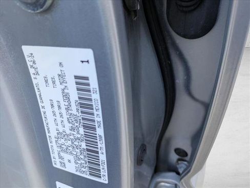 Used 2024 Toyota Tacoma TRD Off-Road image 22