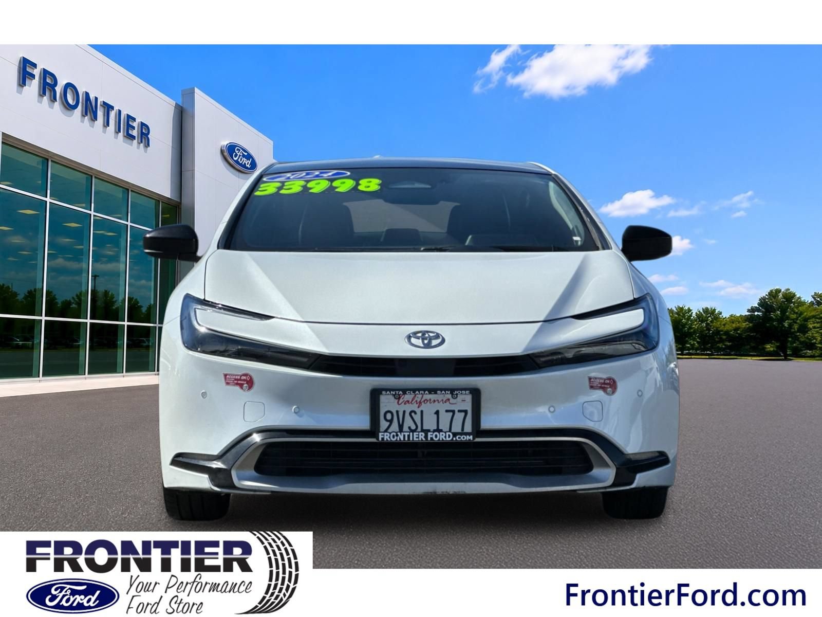 Used 2024 Toyota Prius Prime Premium w/ Advanced Technology Package FWD image 10