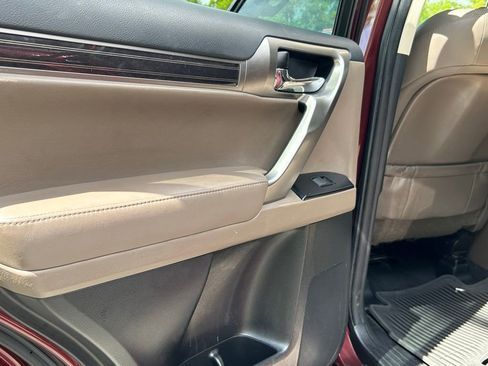 Used 2022 Lexus GX 460 Premium w/ Premium Package AWD/4WD image 55
