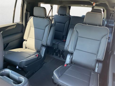 New 2026 GMC Yukon XL Elevation w/ LPO, Get Active Package image 9