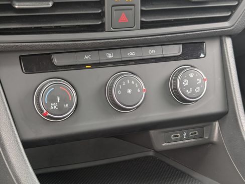 Used 2023 Volkswagen Jetta S FWD image 18