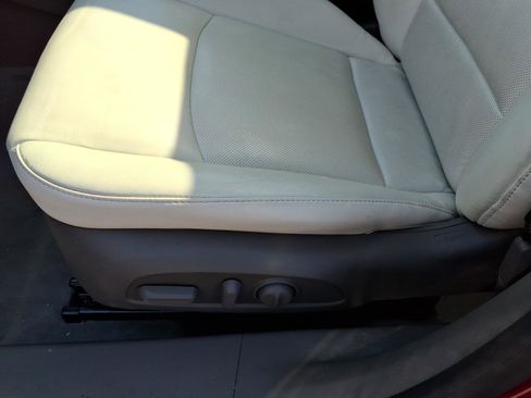 Used 2023 Chevrolet Malibu LT image 15