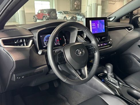 Used 2024 Toyota Corolla XSE FWD image 17