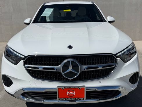 Used 2025 Mercedes-Benz GLC 300 image 2