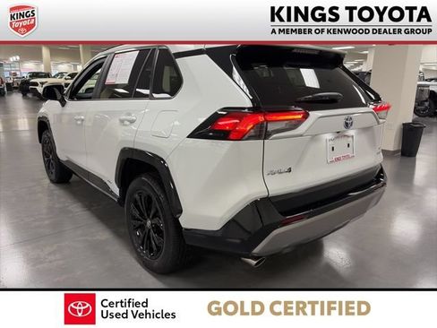 Certified 2024 Toyota RAV4 SE AWD/4WD image 6