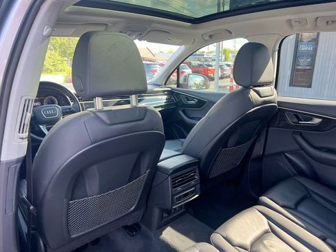 Used 2022 Audi Q7 2.0T Premium w/ Convenience Package AWD/4WD image 18