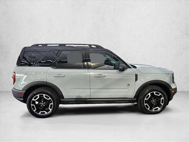 Used 2022 Ford Bronco Sport Outer Banks w/ Tech Package AWD/4WD image 4