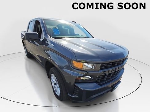Used 2022 Chevrolet Silverado 1500 Custom w/ Safety Confidence Package image 1