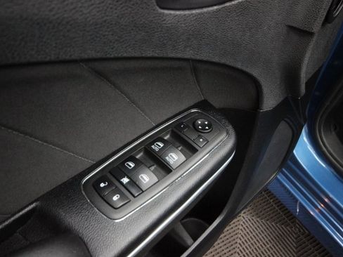 Used 2022 Dodge Charger GT image 11