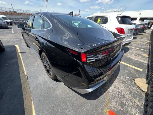Used 2025 Hyundai Sonata SEL FWD image 3