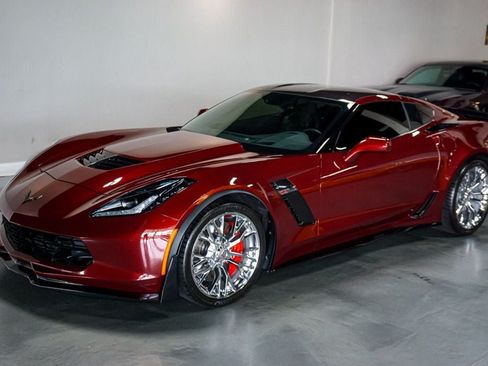 Used 2018 Chevrolet Corvette Z06 RWD image 5