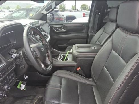 Used 2024 Chevrolet Tahoe RST w/ Luxury Package AWD/4WD image 5