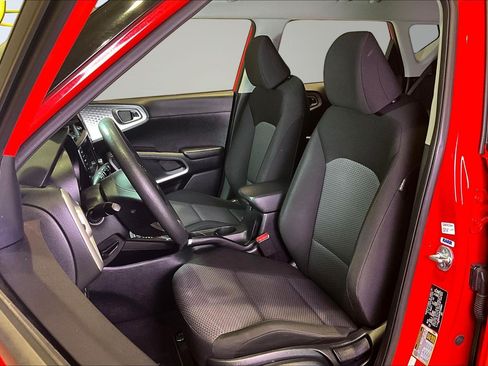 Used 2023 Kia Soul LX w/ Option Group 015 FWD image 22