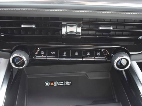 New 2026 Chevrolet Suburban Premier w/ Sun And Tow Package image 28