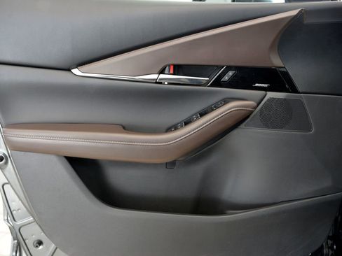 Used 2025 MAZDA CX-30 AWD 2.5 S w/ Premium Package image 14