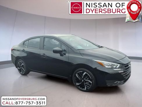 New 2025 Nissan Versa SR w/ Trunk Package FWD image 1