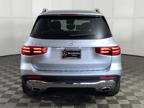 Used 2026 Mercedes-Benz GLB 250 4MATIC image 5