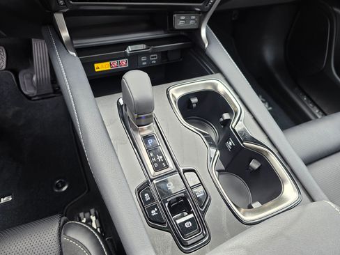 Used 2026 Lexus RX 450h Luxury w/ Convenience Package image 30