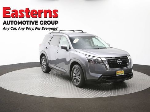 Used 2024 Nissan Pathfinder SV AWD/4WD image 48