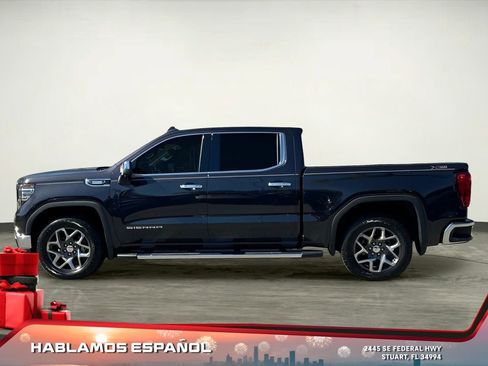 Used 2022 GMC Sierra 1500 SLT w/ SLT Premium Plus Package image 4