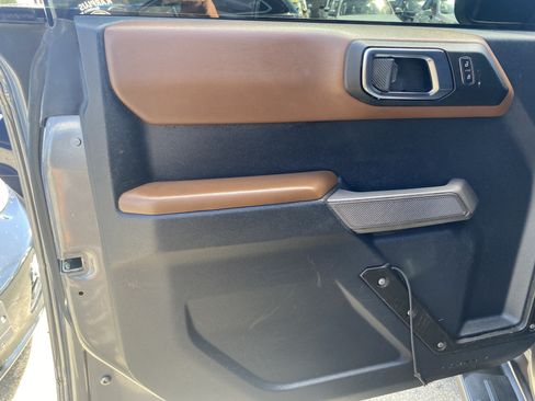 Used 2022 Ford Bronco Outer Banks AWD/4WD image 14