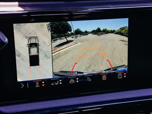 New 2026 GMC Sierra 3500 AT4 w/ AT4 Premium Plus Package AWD/4WD image 24