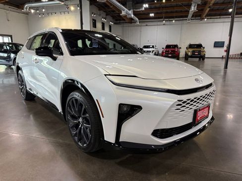 New 2026 Toyota Crown Signia AWD/4WD image 2
