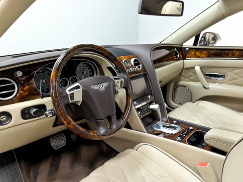 Used 2015 Bentley Flying Spur W12 AWD/4WD image 9