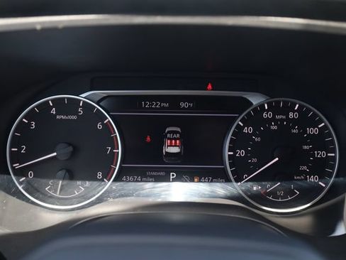 Used 2025 Nissan Rogue SV FWD image 18