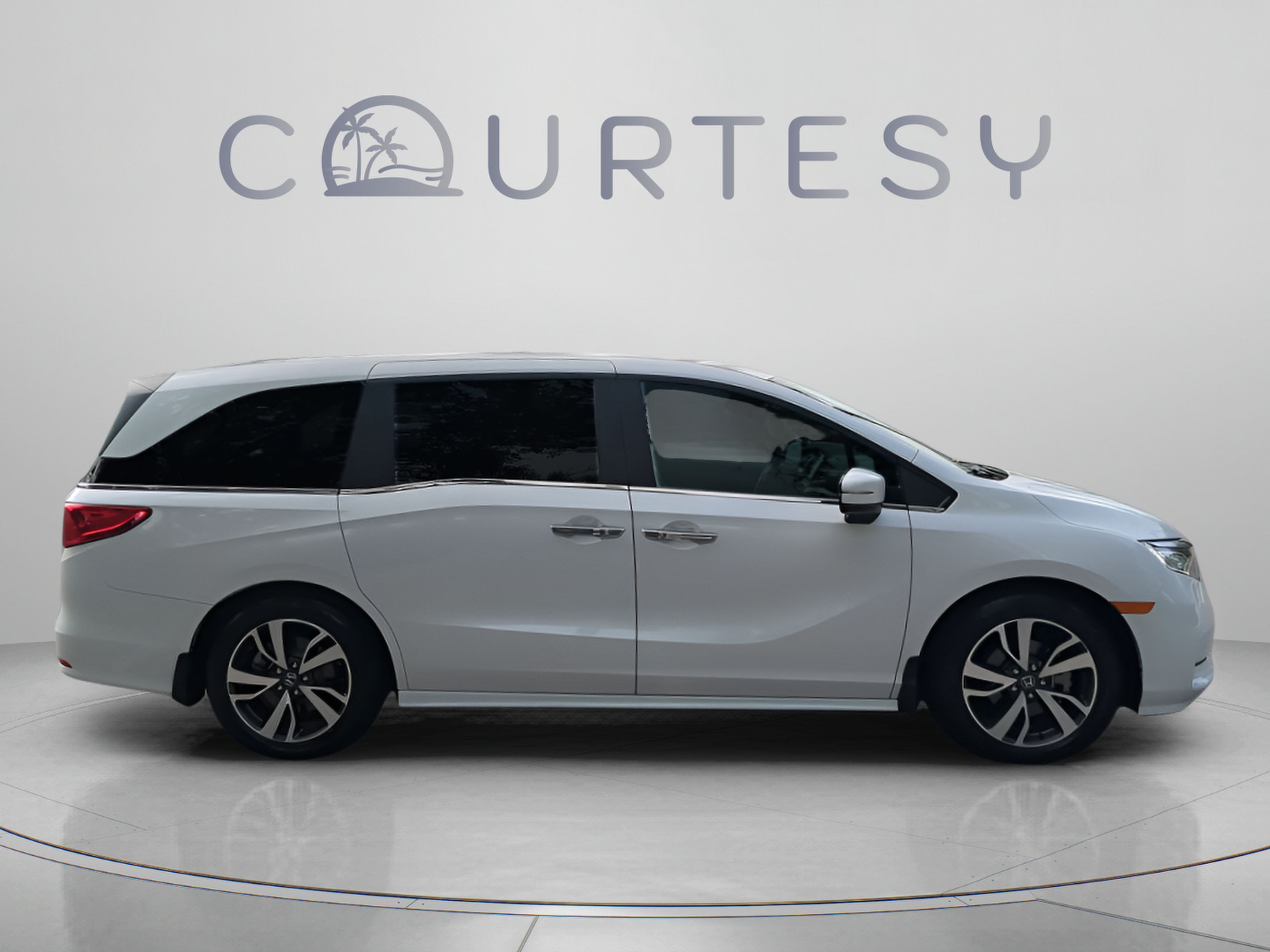 Used 2024 Honda Odyssey Touring image 8