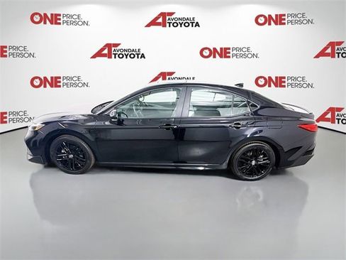 Certified 2025 Toyota Camry SE image 4