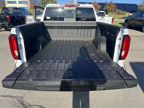 New 2026 GMC Sierra 1500 Denali w/ Denali Reserve Package image 13