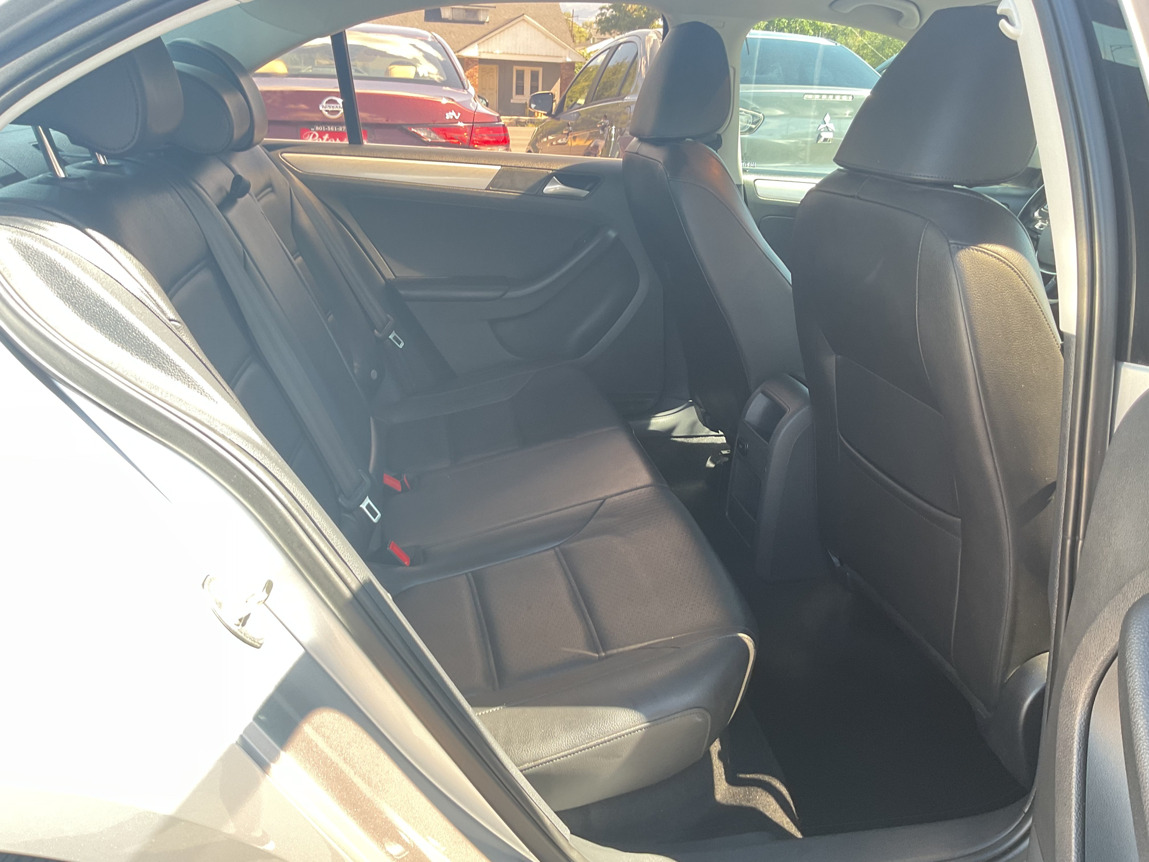 Used 2015 Volkswagen Jetta SE FWD image 14