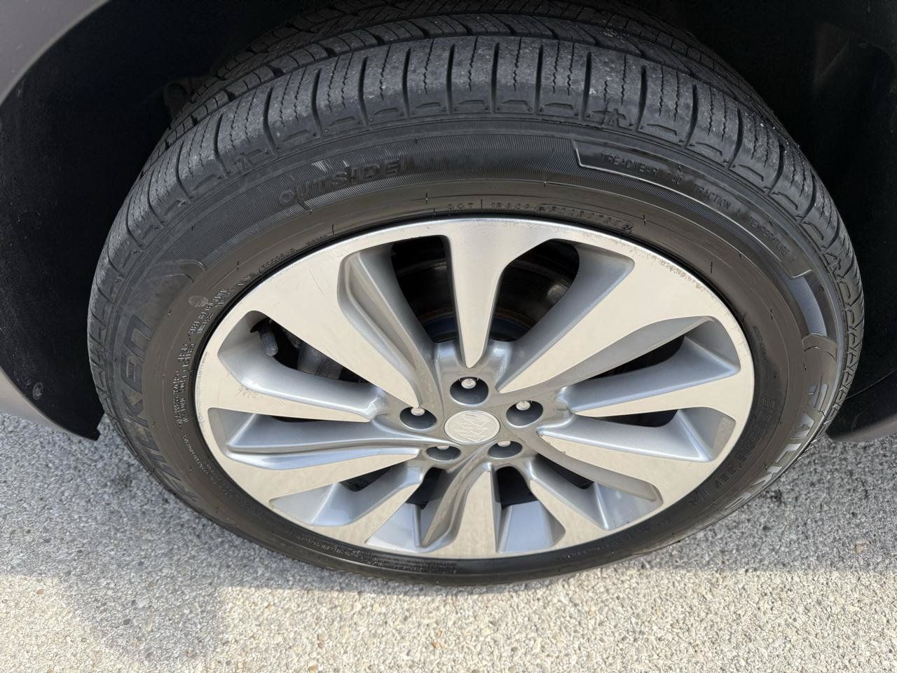 Used 2019 Buick Encore Preferred AWD/4WD image 33
