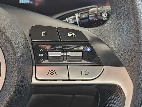 Used 2024 Hyundai Elantra SEL FWD image 21
