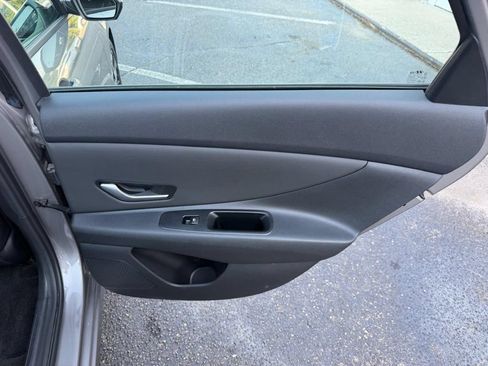 Used 2023 Hyundai Elantra SEL w/ Convenience Package FWD image 26
