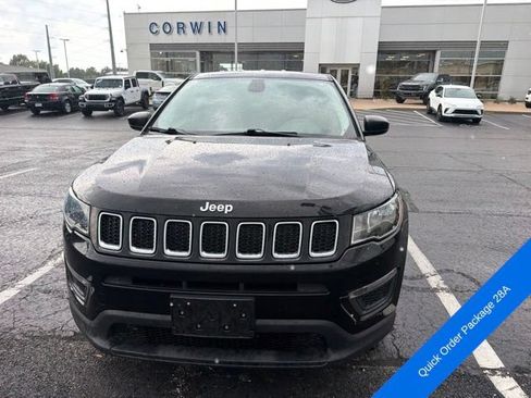 Used 2019 Jeep Compass Sport FWD image 2