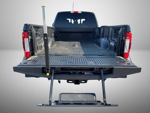 Used 2019 Ford F450 Platinum w/ Platinum Ultimate Package AWD/4WD image 9