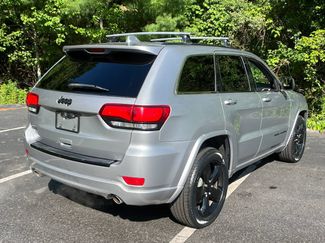 Used 2015 Jeep Grand Cherokee Altitude AWD/4WD video 3
