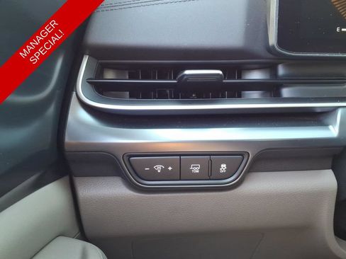 Used 2025 Kia Carnival LXS FWD image 18