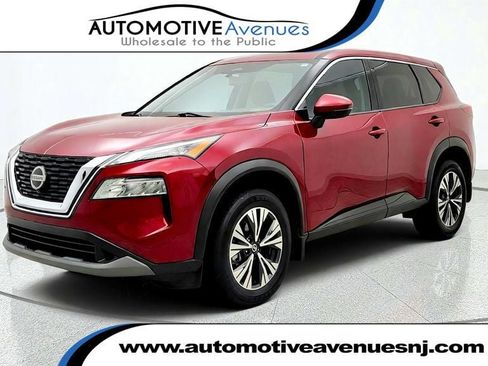 Used 2021 Nissan Rogue SV FWD image 1